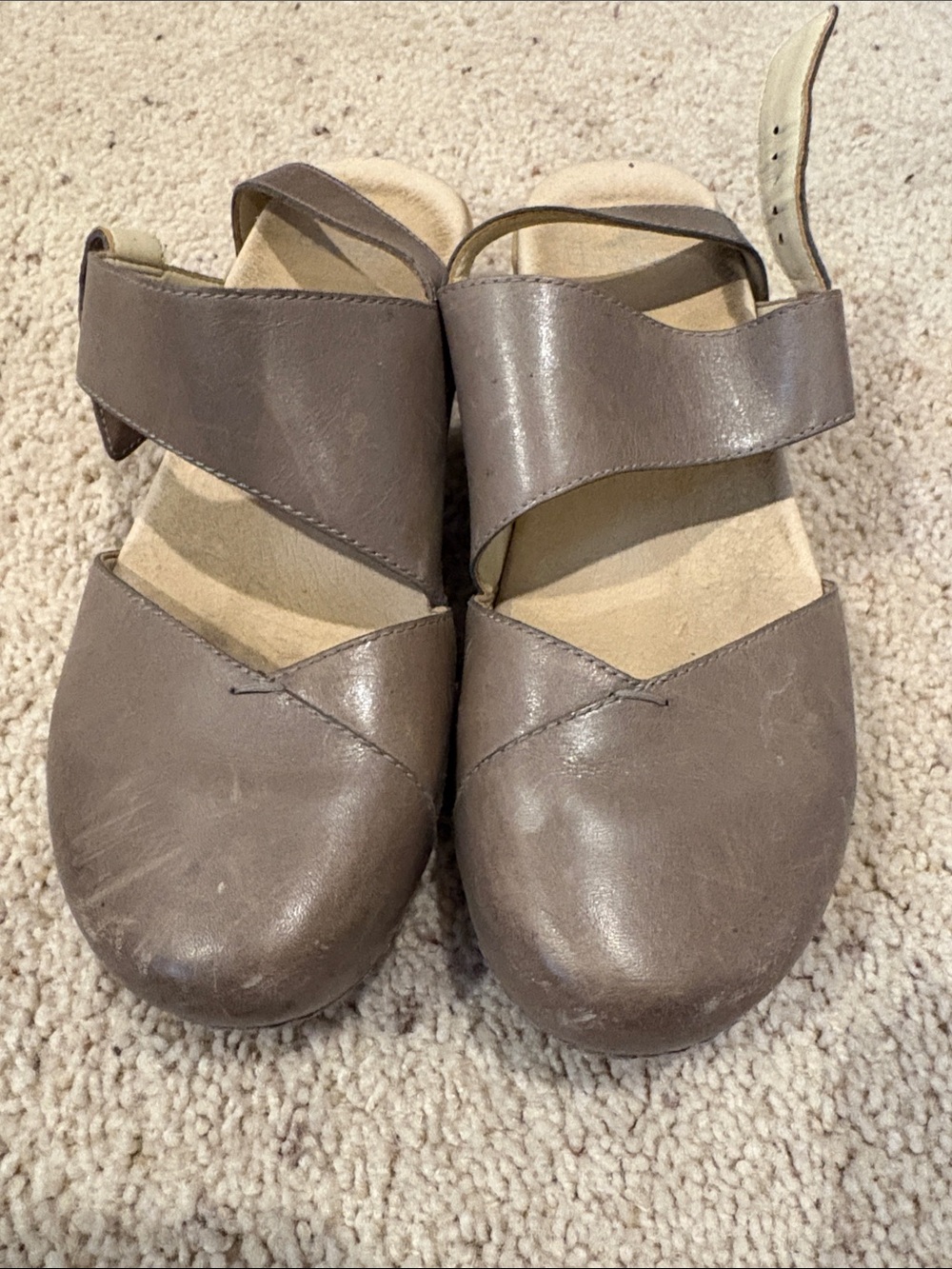 Dansko Womans Taupe Leather Strap Closed-Toe
